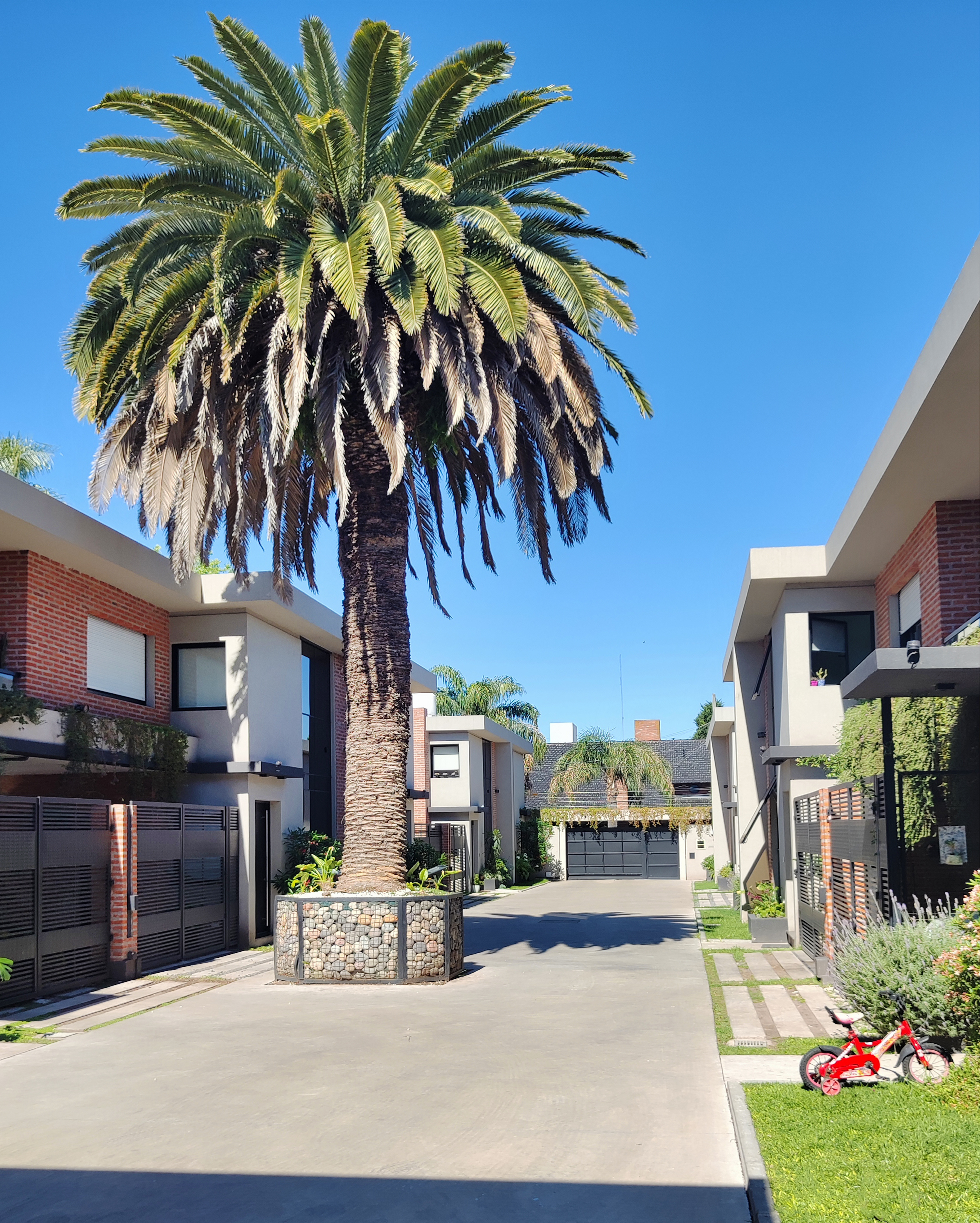 Dúplex 4 Ambientes Con Cochera Y Pileta