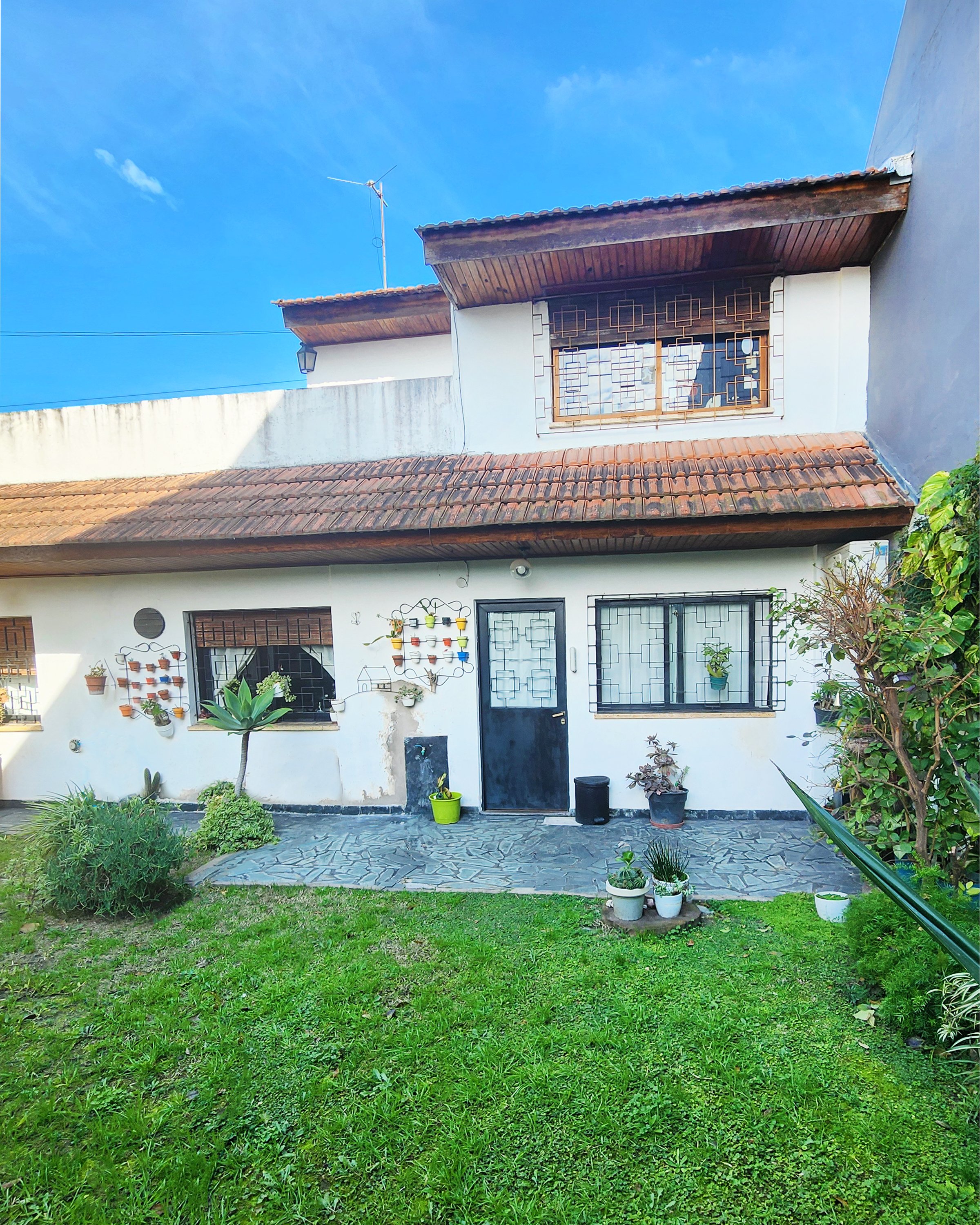 Casa 6 Ambientes Con Jardín Padua Centro